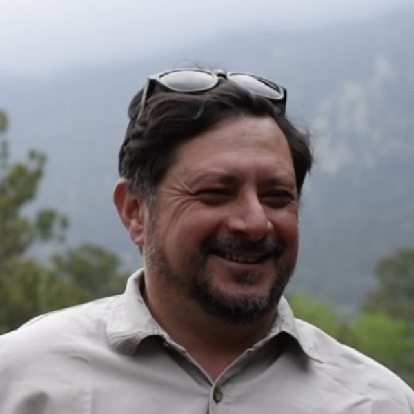 Alex, wildlife photographer and guide